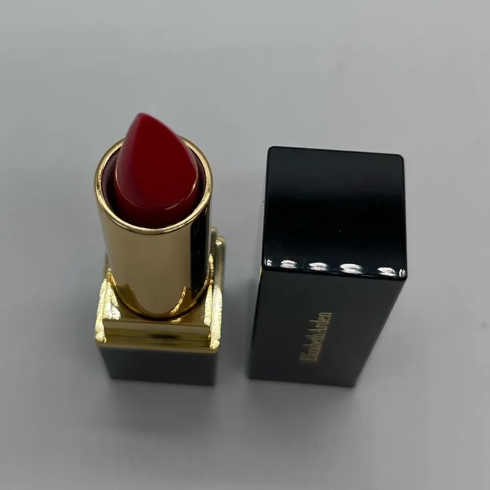 Elizabeth Arden Lipstick NWOT